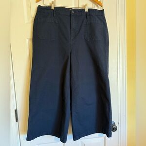 Women's Navy Wide Leg Cropped Pants